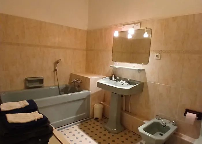 Manoir De La Graviere