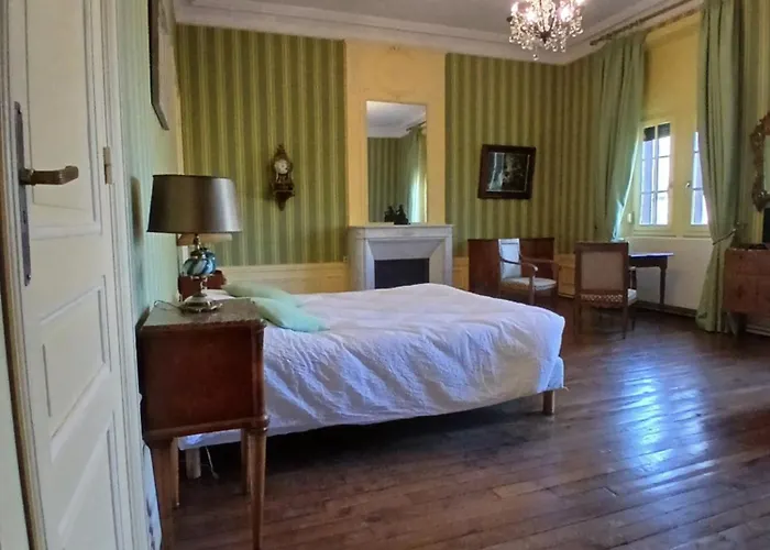 Manoir De La Graviere * Mouzon (Ardennes)