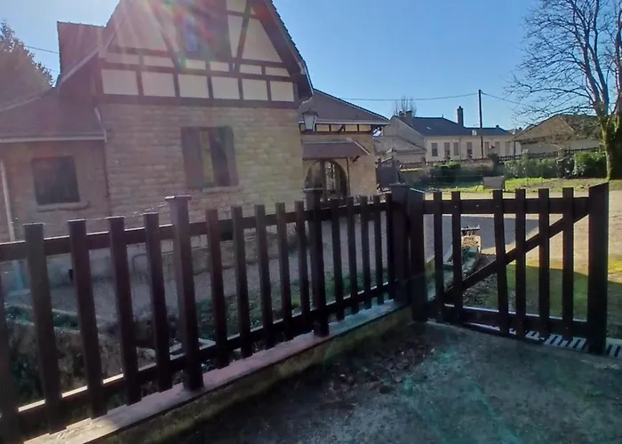 Manoir De La Graviere