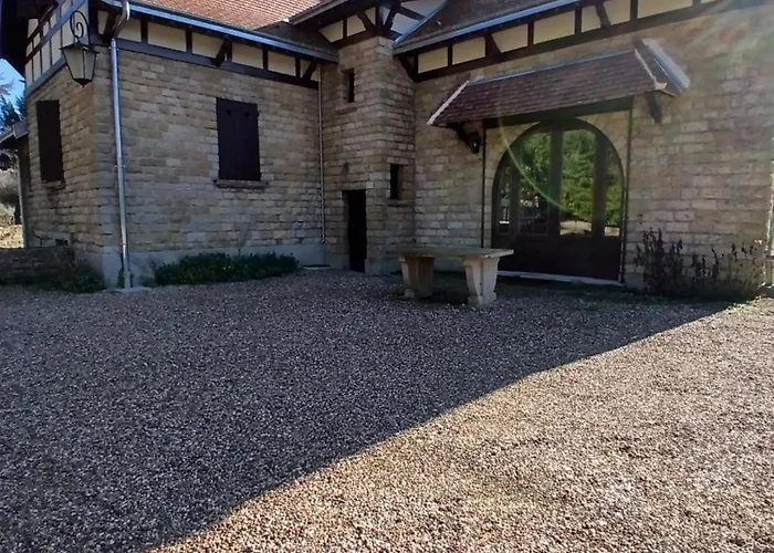 Manoir De La Graviere Bed & Breakfast *